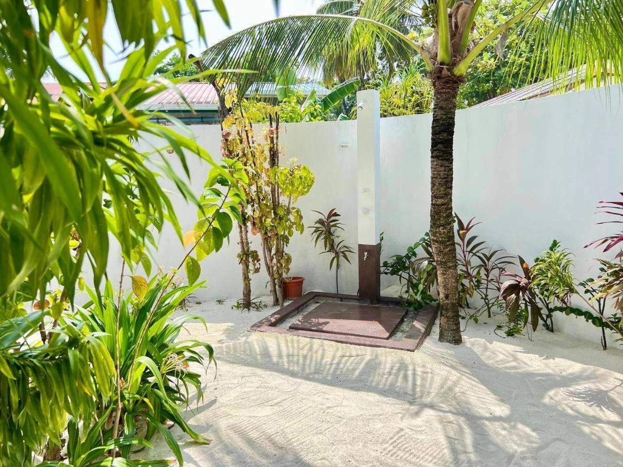 Bougan Villea Retreat Bodufolhudhoo Esterno foto