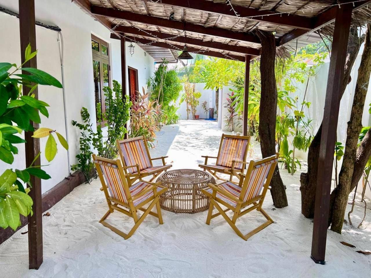 Bougan Villea Retreat Bodufolhudhoo Esterno foto